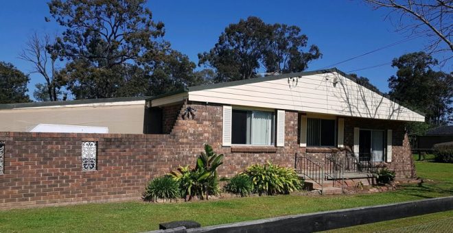 BERKSHIRE PARK NSW 20437292